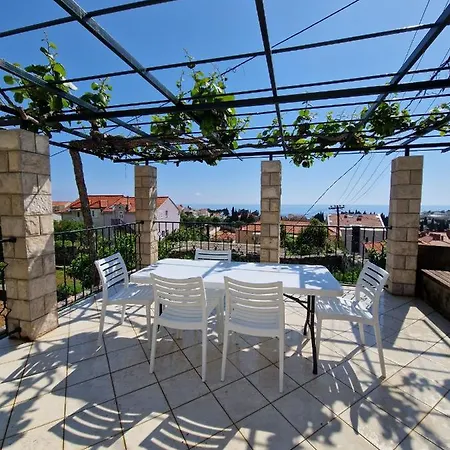 Apartment Vera *
